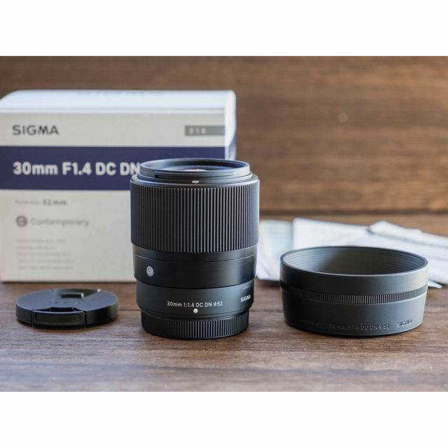 SIGMA(シグマ)のSIGMA 30mm F1.4 DC DN Contemporary Xマウント スマホ/家電/カメラのカメラ(レンズ(単焦点))の商品写真