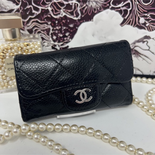 CHANEL(シャネル)のCHANEL シャネル マトラッセ キャビアスキン 6連キーケース ポケット レディースのファッション小物(キーケース)の商品写真