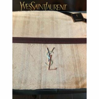Yves Saint Laurent(毛布)のフリマアイテム一覧 Yves Saint Laurent(毛布)のフリマアイテム一覧
