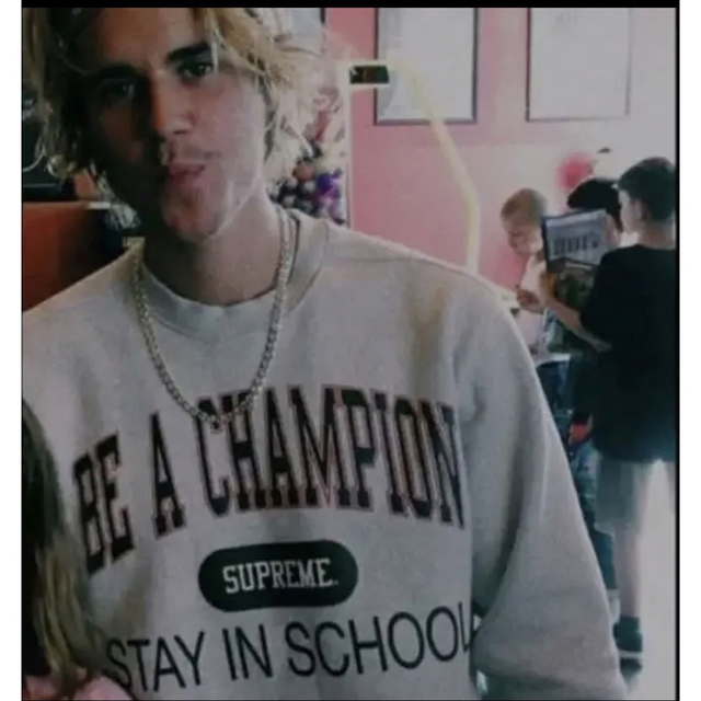 Supreme(シュプリーム)のSupreme Champion Stay In School 18ss XL メンズのトップス(スウェット)の商品写真