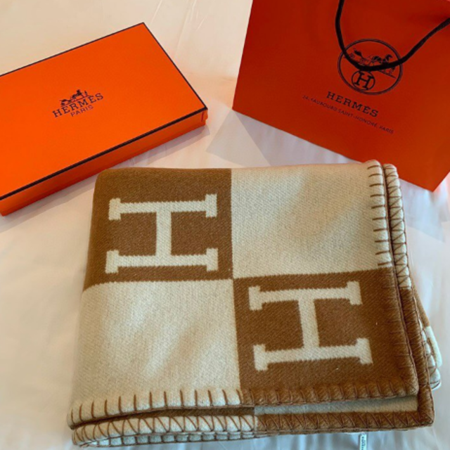 在庫有】 Hermes 新品未使用 エルメス プレードアヴァロン