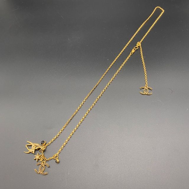 見事な創造力 CHANEL 【美品】CHANEL シャネル ココマーク カラー
