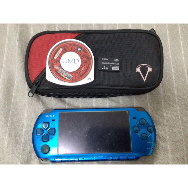 PSP 3000 本体　ジャンク エンタメ/ホビーのゲームソフト/ゲーム機本体(携帯用ゲーム機本体)の商品写真