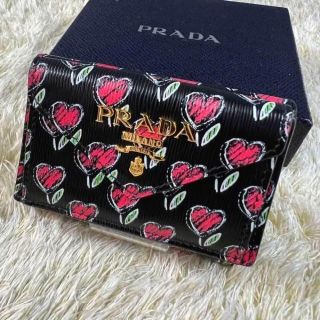 プラダ(PRADA)の✨極美品✨プラダ ヴィッテロムーヴ 三つ折り財布 黒 ハート レザー(財布)