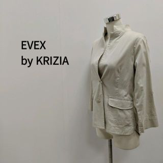 エヴェックスバイクリツィア(EVEX by KRIZIA)のEVEX by KRIZIA 袖ロールアップスタンドカラージャケット ベージュ(その他)