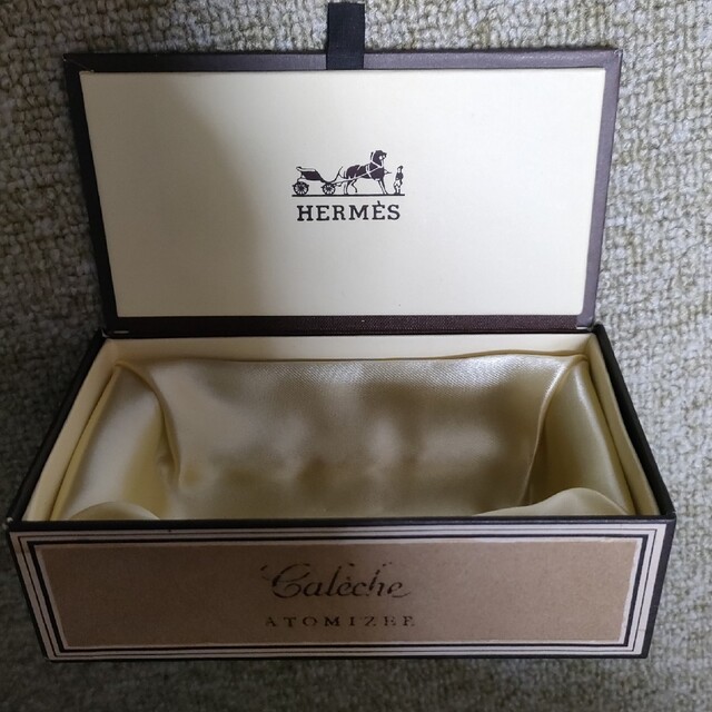 hermes  香水　箱のみ インテリア/住まい/日用品のインテリア小物(小物入れ)の商品写真