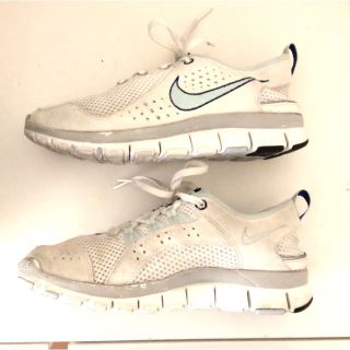 ナイキ(NIKE)のNIKEナイキ  スニーカー ホワイト/ブルー 23.5㎝(スニーカー)