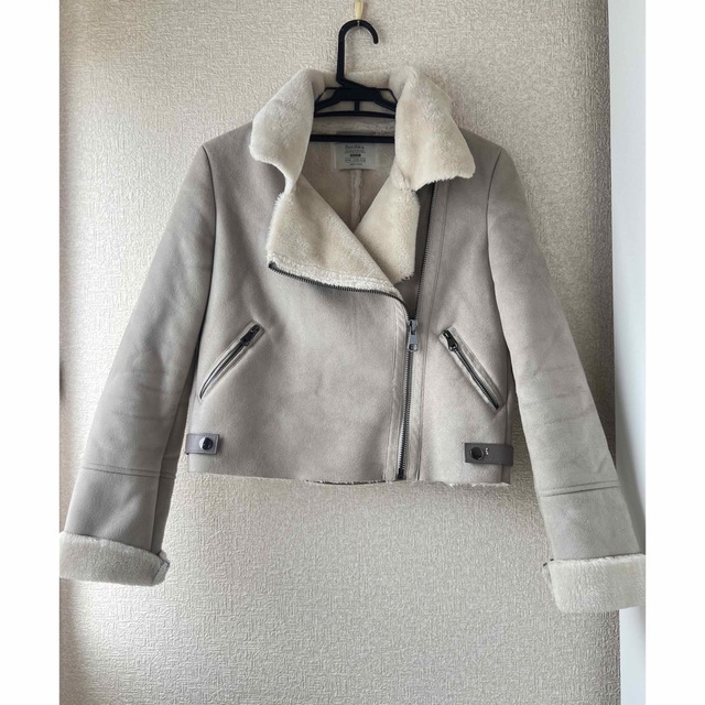 Bershkaショートコートレディース - その他