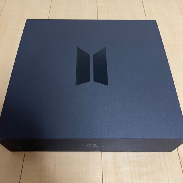 防弾少年団(BTS)(ボウダンショウネンダン)のBTS merch box #1 エンタメ/ホビーのタレントグッズ(アイドルグッズ)の商品写真