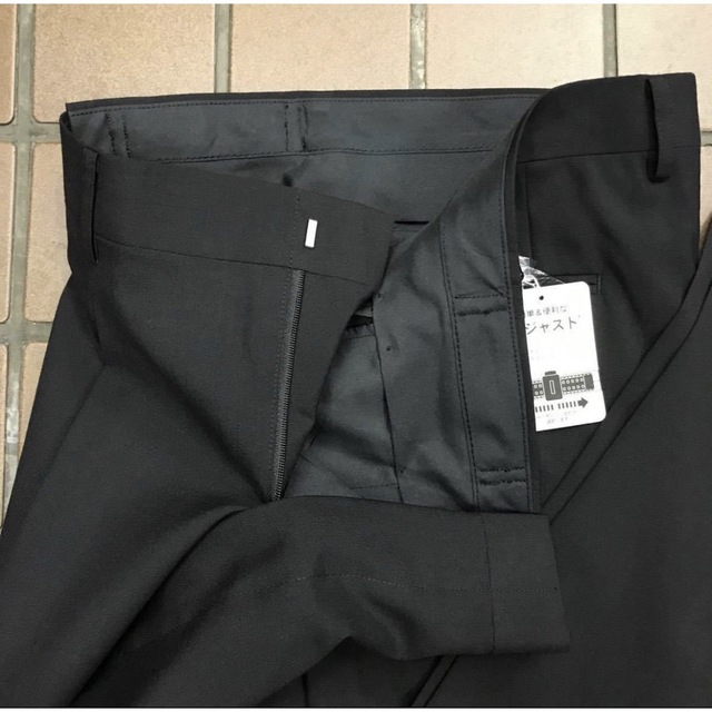 【新品】★激安★リクルートスーツ　礼服/サイズ4L  BB8 ブラック　黒 メンズのスーツ(セットアップ)の商品写真
