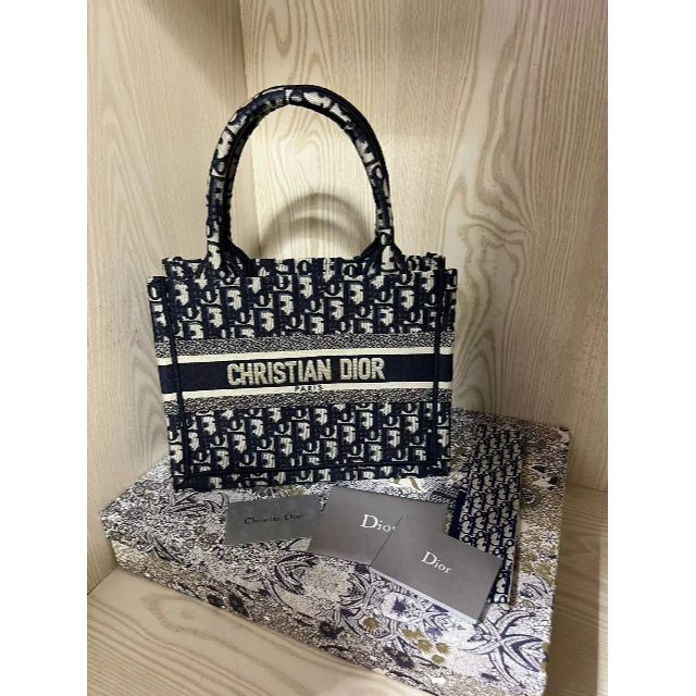 超新作】 Dior ブックトート スモール 2022ss Dior - トートバッグ