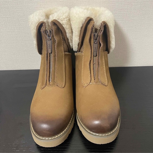 UGG レディースブーツ　新品未使用品