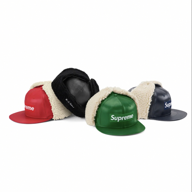 Supreme(シュプリーム)のsupreme NewEra キャップ二つ　デニムシャツ メンズの帽子(キャップ)の商品写真