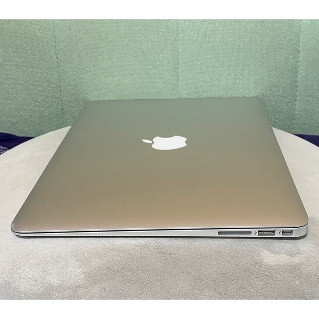 MacBook Air 13inch i5 8GB 128GB 2015