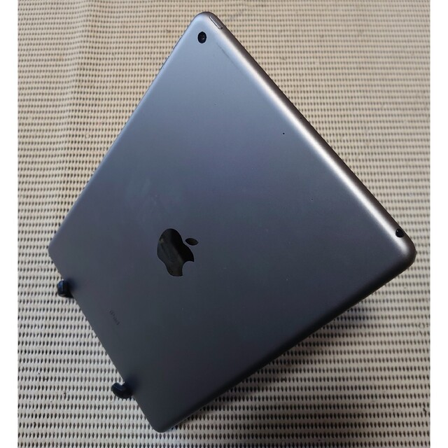 iPad - 完動品iPad第6世代(A1893)本体32GBグレイWi-Fiモデル送料込の