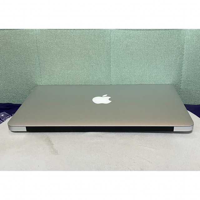 MacBook Air 11inch i5 4GB 128GB 2015