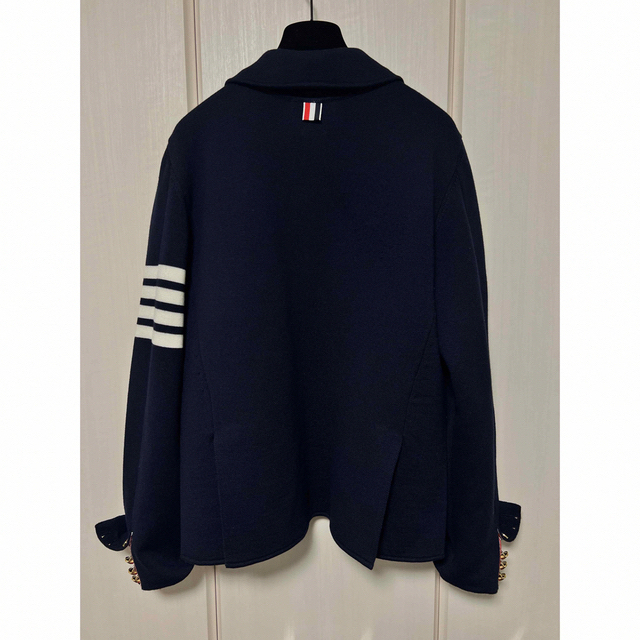 THOM BROWNE(トムブラウン)のthom browne メリノウール4barジャケット ネイビー 金ボタン メンズのジャケット/アウター(テーラードジャケット)の商品写真