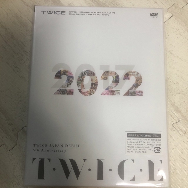 TWICE　JAPAN　DEBUT　5th　Anniversary『T・W・I・