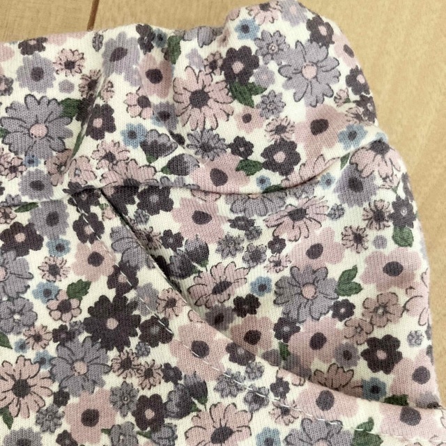 花柄パンツ　90 キッズ/ベビー/マタニティのキッズ服女の子用(90cm~)(パンツ/スパッツ)の商品写真