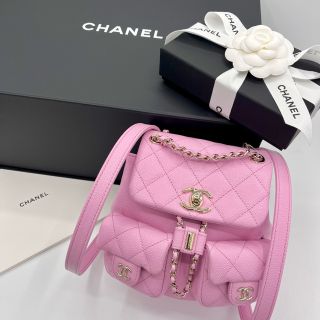 シャネル(CHANEL)の激レア 新品未使用 CHANEL スモールバックパック ピンク(リュック/バックパック)