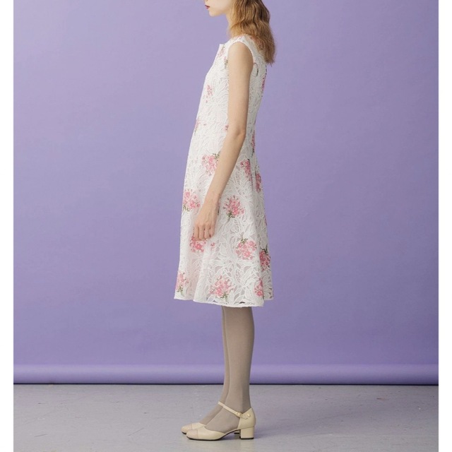 TOCCA(トッカ)の新品 トッカ 【洗える！】FLOWER RIVER ドレス 4 花柄 刺繍 レディースのワンピース(ロングワンピース/マキシワンピース)の商品写真