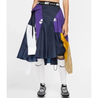 サカイ(sacai)の再構築スカート　サカイ　NIKE(ひざ丈スカート)