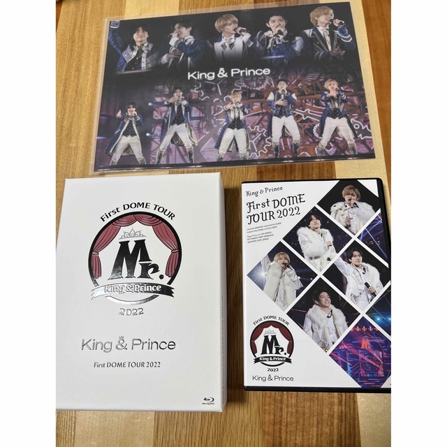 King & Prince(キングアンドプリンス)のKing & Prince   Mr. エンタメ/ホビーのタレントグッズ(アイドルグッズ)の商品写真