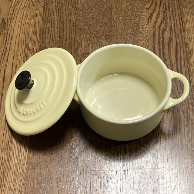 LE CREUSET(ルクルーゼ)のル・クルーゼ　ストーンウェア　ミニ・ココット　3個セット インテリア/住まい/日用品のキッチン/食器(食器)の商品写真