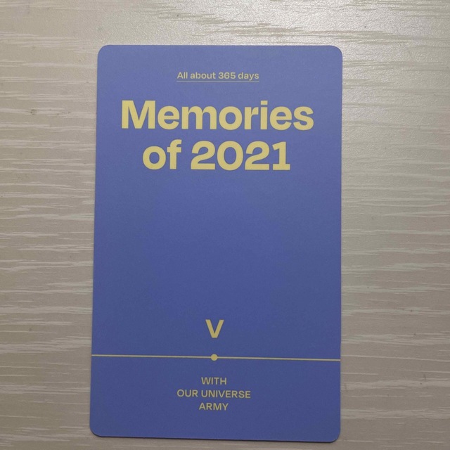 防弾少年団(BTS)(ボウダンショウネンダン)のBTS Memories 2021 トレカ V エンタメ/ホビーのタレントグッズ(アイドルグッズ)の商品写真