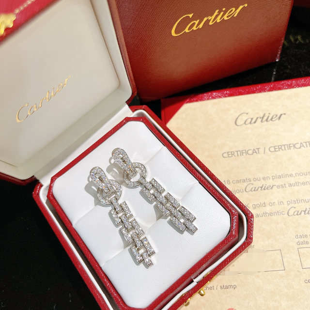 2022公式店舗 Cartier - 超美品 Cartier ピアス ピアス 2022公式店舗 Cartier - 超美品 Cartier ピアス ピアス