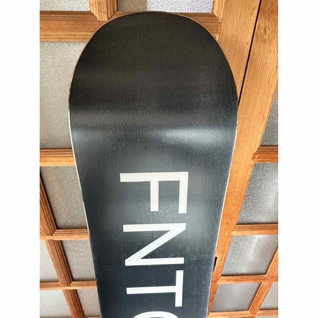 s様専用　FNTC TNT R スノーボード　板 スポーツ/アウトドアのスノーボード(ボード)の商品写真