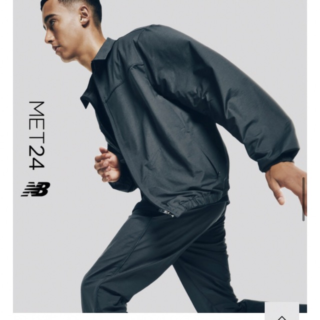 new balance met24 セットアップ 黒