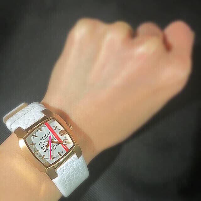 DIESEL(ディーゼル)のディーゼル ウォッチ&ビジュー ネックレス レディースのファッション小物(腕時計)の商品写真