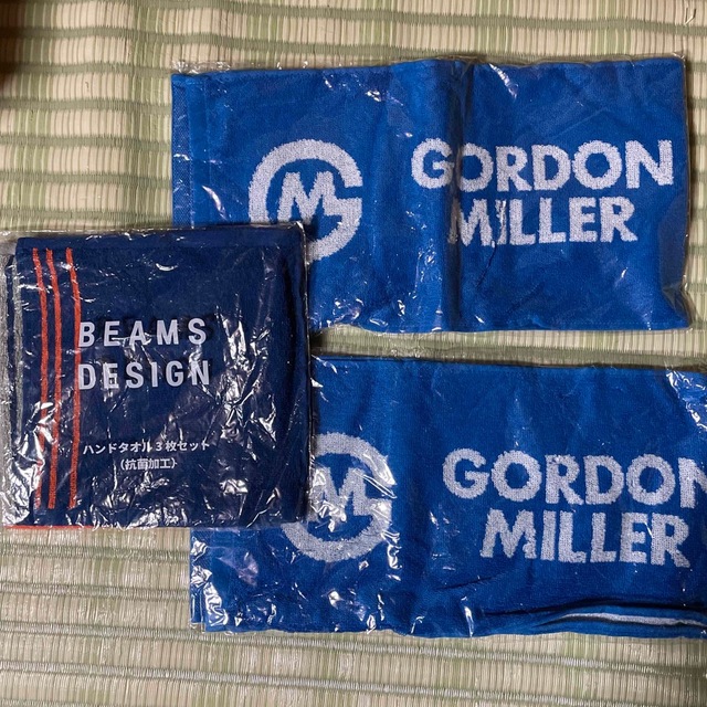 BEAMS(ビームス)のBEAMS ビームス  ハンドタオル3枚とGORDON MILLER タオル2枚 エンタメ/ホビーのコレクション(ノベルティグッズ)の商品写真