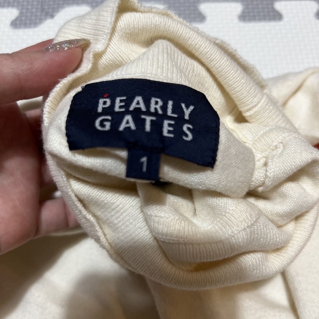 PEARLY GATES(パーリーゲイツ)のPEARLYGATESレディース♡ 薄手タートルニット スポーツ/アウトドアのゴルフ(ウエア)の商品写真