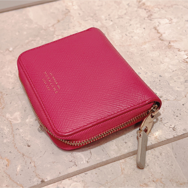 Smythson(スマイソン)のスマイソン　ミニ財布　Panamaレザージップパース SピンクSmythson レディースのファッション小物(財布)の商品写真