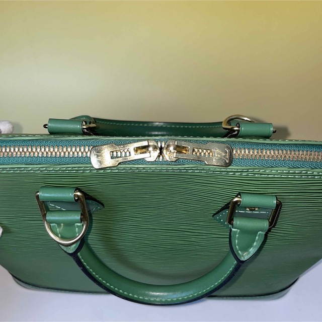 Louis Vuitton 美品 緑 エピ アルマ ハンドバッグリーン ヴィトン
