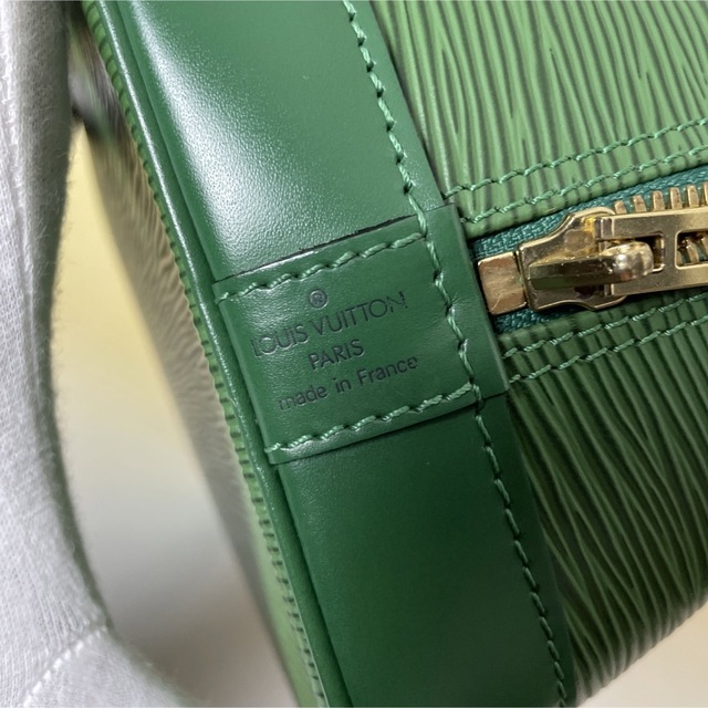 Louis Vuitton 美品 緑 エピ アルマ ハンドバッグリーン ヴィトン