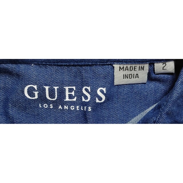 GUESS(ゲス)の【美品】GUESS(ゲス)キッズ半袖デニムシャツ 100cm キッズ/ベビー/マタニティのキッズ服男の子用(90cm~)(その他)の商品写真