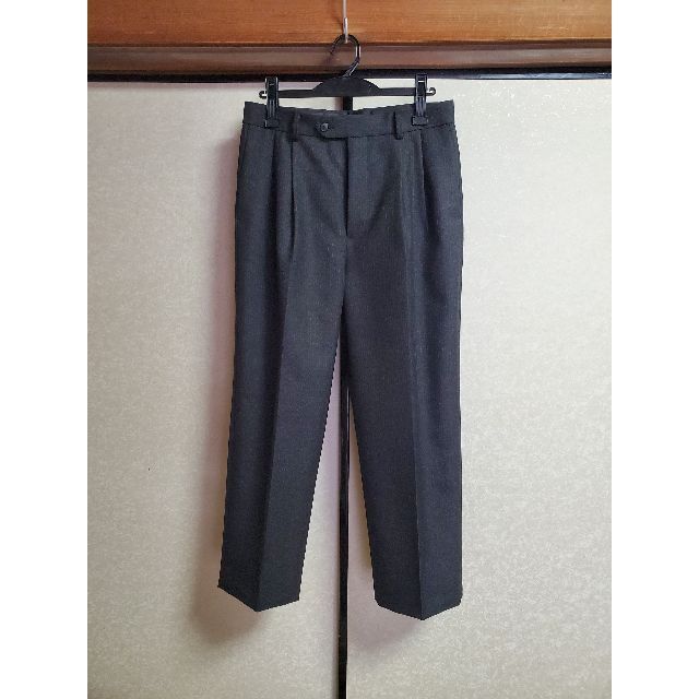 AURALEE(オーラリー)のAURALEE BLUEFACED WOOL TWO-TUCK SLACKS メンズのパンツ(スラックス)の商品写真