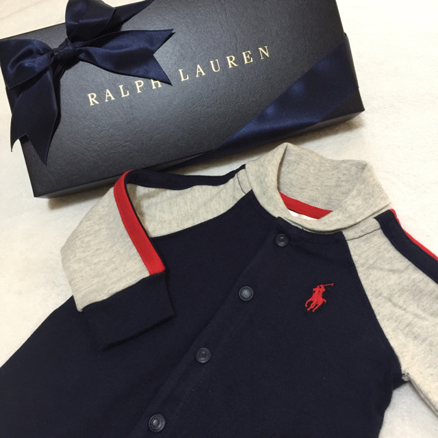 Ralph Lauren(ラルフローレン)の☆えりち様 専用☆新春特価☆新品✨足付き カバーオール 70 キッズ/ベビー/マタニティのベビー服(~85cm)(カバーオール)の商品写真