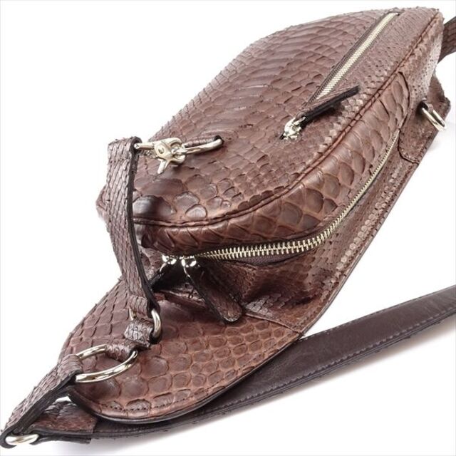 レア】ヴァレンティノ ボディバッグ VALENTINO VLTNロゴ(レア レア】ヴァレンティノ ボディバッグ VALENTINO VLTNロゴ(レア