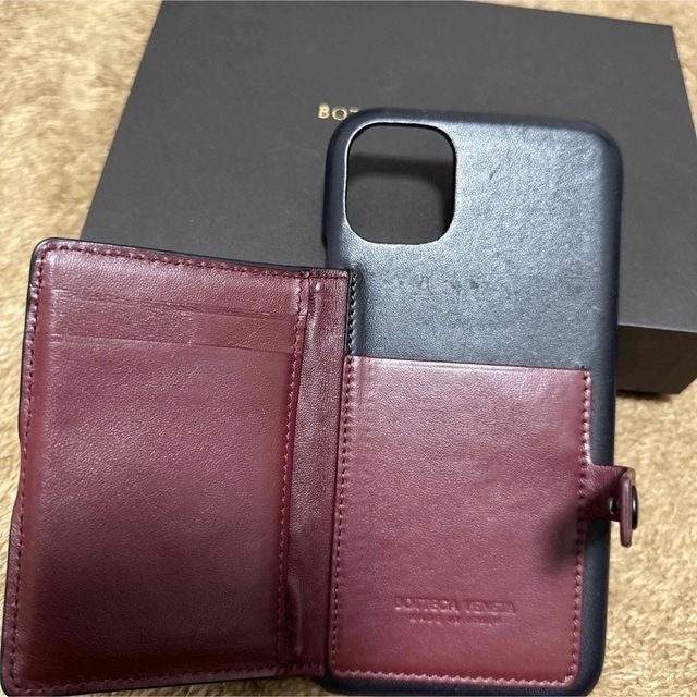 Bottega Veneta(ボッテガヴェネタ)のBOTTEGA VENETA ボッテガヴェネタ  iPhone 11 ケース スマホ/家電/カメラのスマホアクセサリー(iPhoneケース)の商品写真