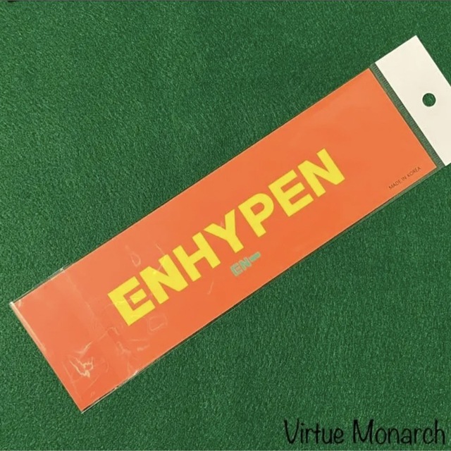 ENHYPEN(エンハイプン)のENHYPEN  ミニスローガン　エンハイプン エンタメ/ホビーのタレントグッズ(ミュージシャン)の商品写真