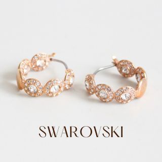 スワロフスキー(SWAROVSKI)のスワロフスキー フープフラワーピアス(ピアス)