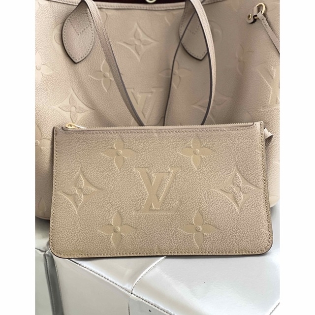 LOUIS VUITTON(ルイヴィトン)のルイヴィトン　ネヴァーフル MM レディースのバッグ(トートバッグ)の商品写真