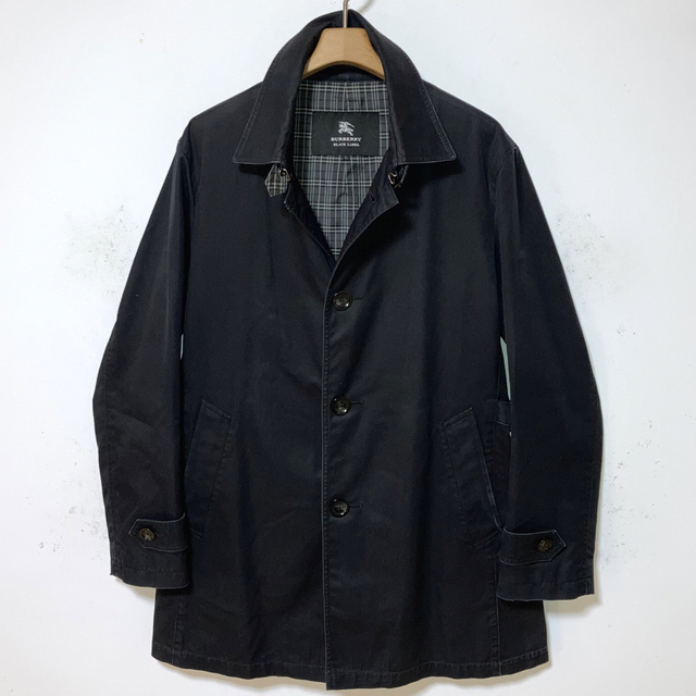 BURBERRY BLACK LABEL(バーバリーブラックレーベル)の希少！BURBERRYバーバリー　ノバチェック ステンカラーコート　ブラックLL メンズのジャケット/アウター(ステンカラーコート)の商品写真