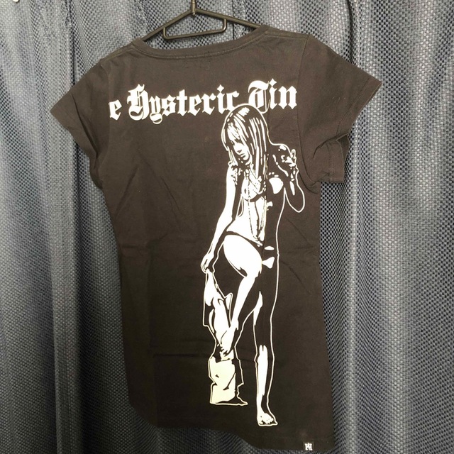 HYSTERIC GLAMOUR(ヒステリックグラマー)のヒステリックグラマー   Tシャツ　ギャング文字 レディースのトップス(Tシャツ(半袖/袖なし))の商品写真