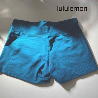 ルルレモン(lululemon)のlululemon ルルレモン　 ショートパンツ　サイズ2  1回着用(ショートパンツ)