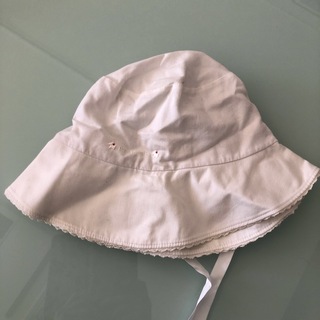 ポンポネット(pom ponette)のポンポネット　白　中古品ガールズ帽(その他)